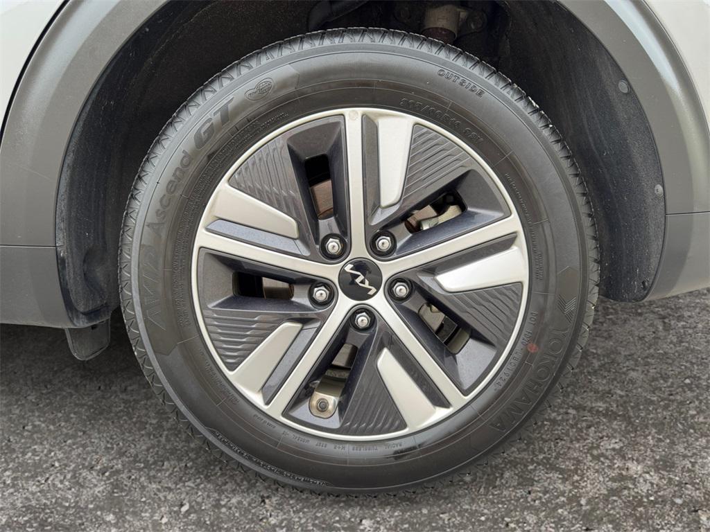 used 2022 Kia Niro Plug-In Hybrid car, priced at $18,679