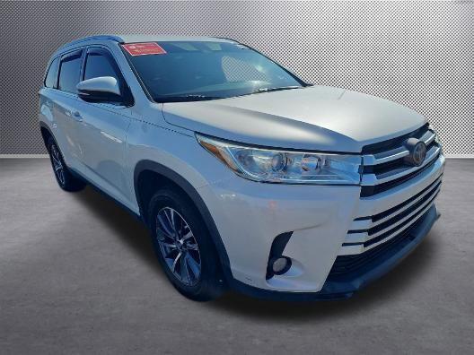 used 2019 Toyota Highlander car, priced at $24,983