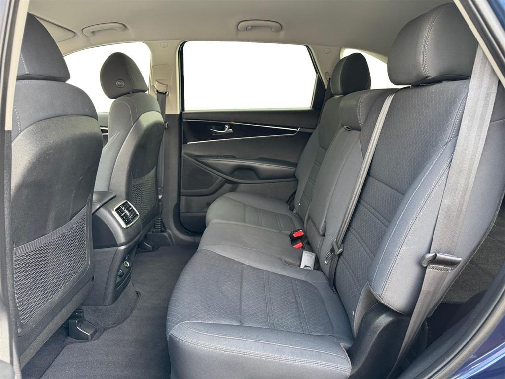 used 2018 Kia Sorento car, priced at $12,996