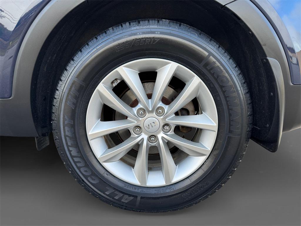 used 2018 Kia Sorento car, priced at $12,996