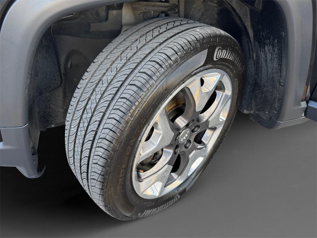 used 2018 Jeep Compass car, priced at $15,189