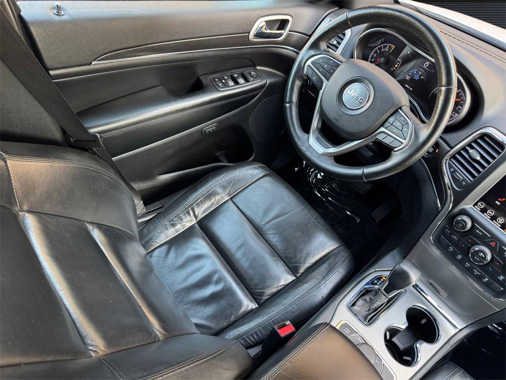 used 2018 Jeep Grand Cherokee car, priced at $17,160