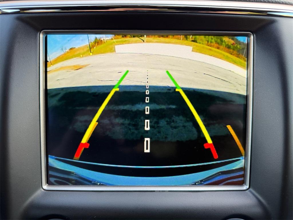 used 2018 Jeep Grand Cherokee car, priced at $17,160