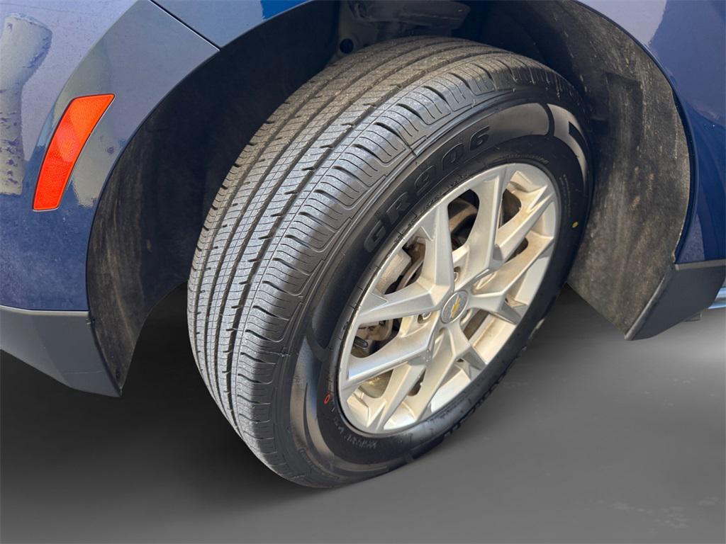 used 2022 Chevrolet Equinox car, priced at $19,590