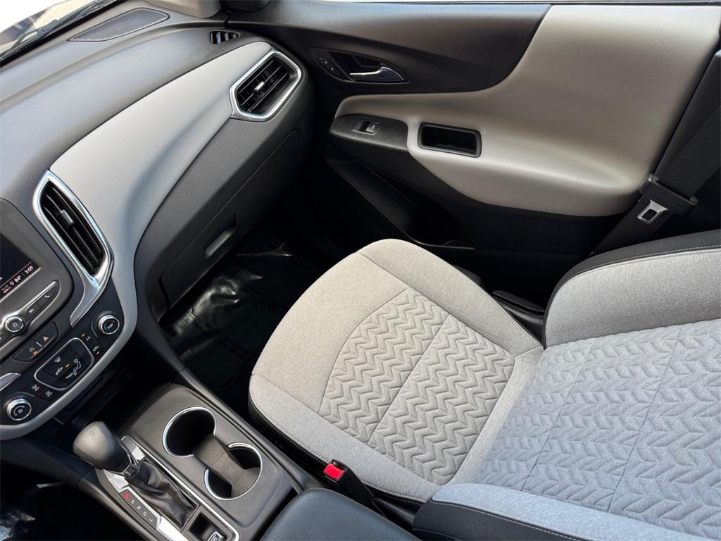 used 2022 Chevrolet Equinox car, priced at $19,590