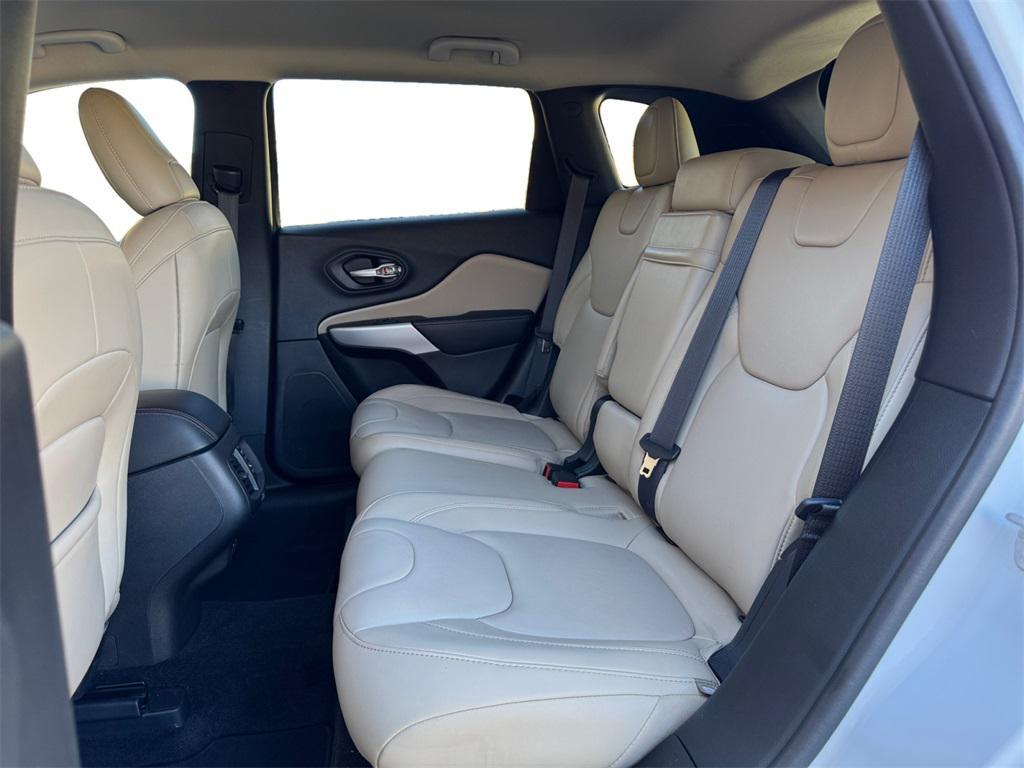 used 2017 Jeep Cherokee car, priced at $13,147