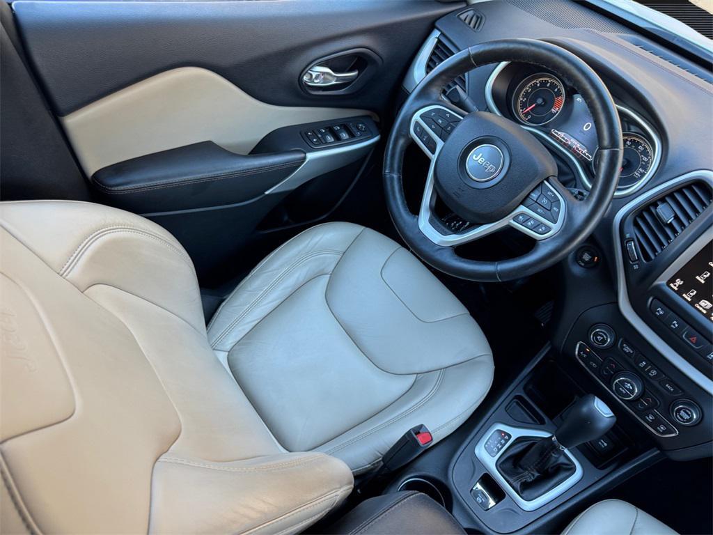 used 2017 Jeep Cherokee car, priced at $13,147