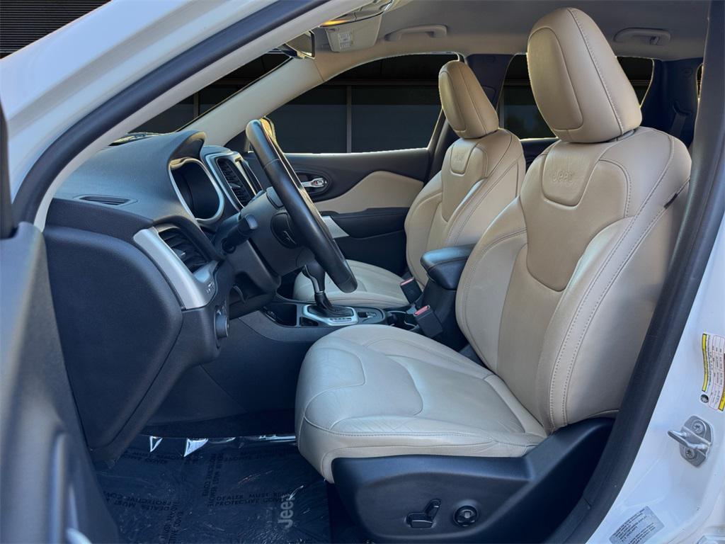 used 2017 Jeep Cherokee car, priced at $13,147