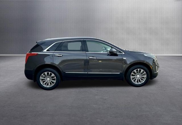 used 2017 Cadillac XT5 car, priced at $21,173