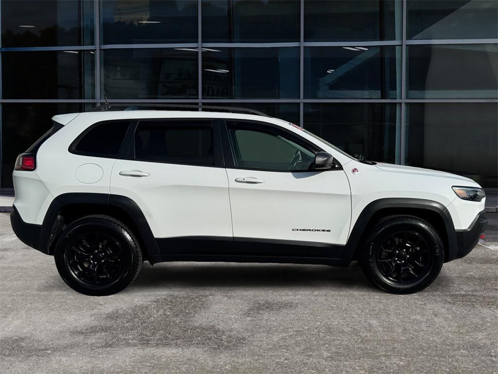 used 2020 Jeep Cherokee car, priced at $21,183