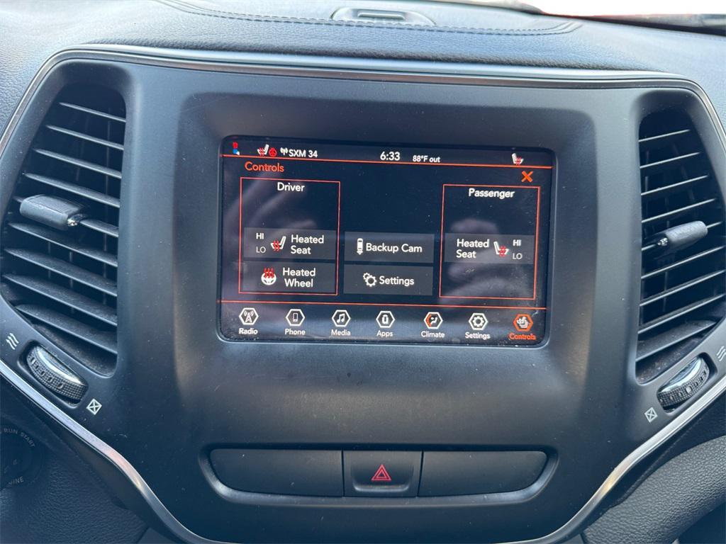 used 2019 Jeep Cherokee car, priced at $14,195