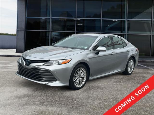 used 2018 Toyota Camry Hybrid car, priced at $23,286