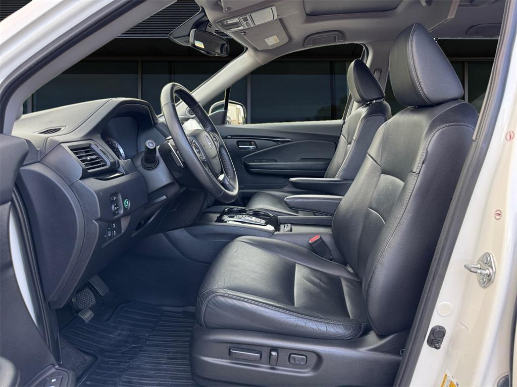 used 2018 Honda Pilot car, priced at $21,623