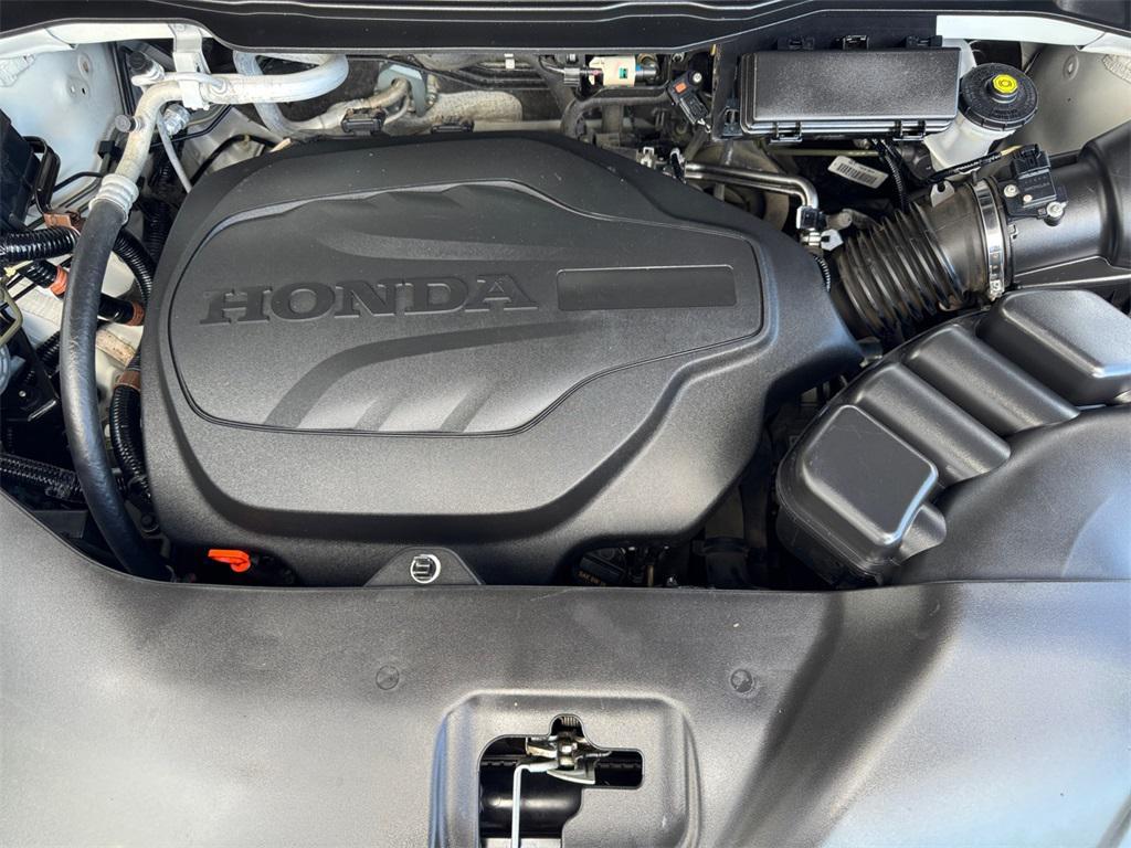 used 2018 Honda Pilot car, priced at $21,623