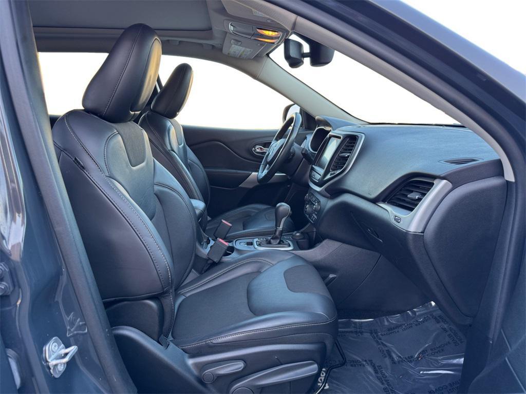 used 2018 Jeep Cherokee car, priced at $15,777