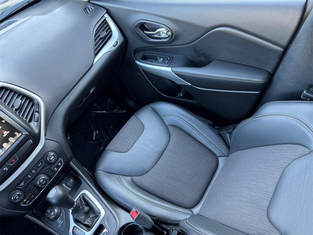 used 2018 Jeep Cherokee car, priced at $15,777