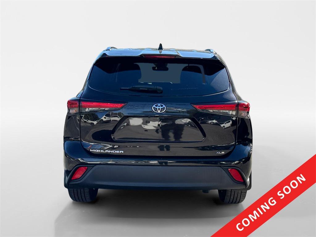 used 2020 Toyota Highlander car, priced at $27,144