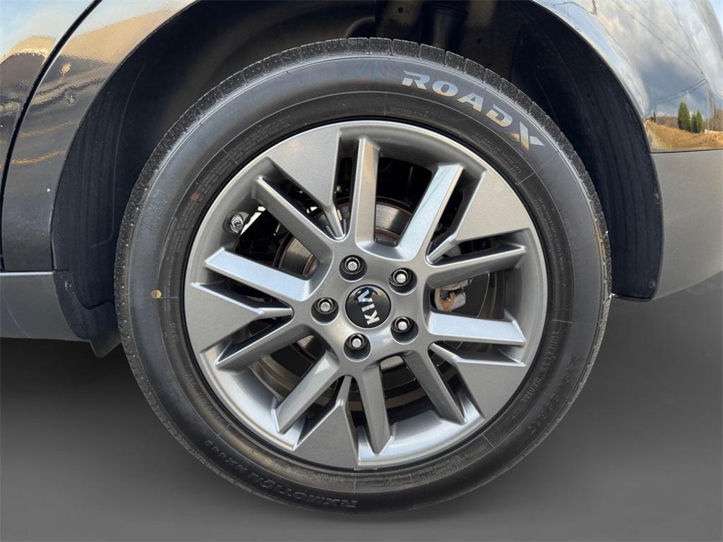 used 2020 Kia Soul car, priced at $13,893