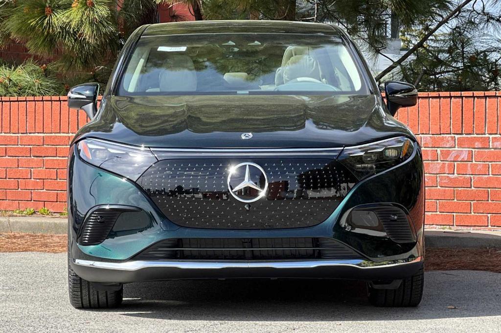 new 2024 Mercedes-Benz EQS 450 car, priced at $113,315