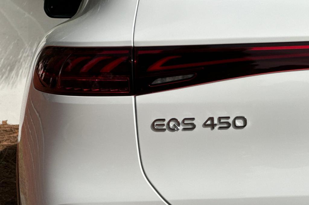 new 2024 Mercedes-Benz EQS 450 car, priced at $119,900