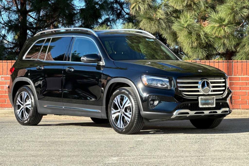 used 2024 Mercedes-Benz GLB 250 car, priced at $41,986