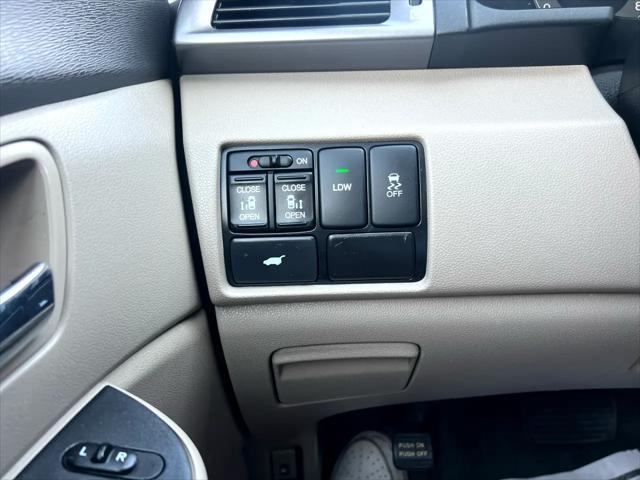 used 2014 Honda Odyssey car, priced at $7,900