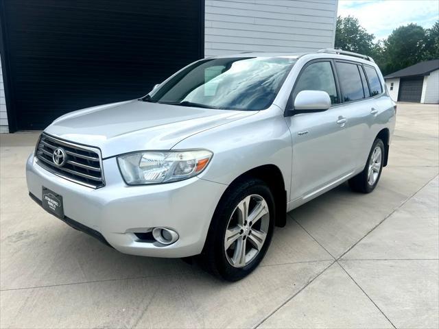 used 2008 Toyota Highlander car, priced at $9,900
