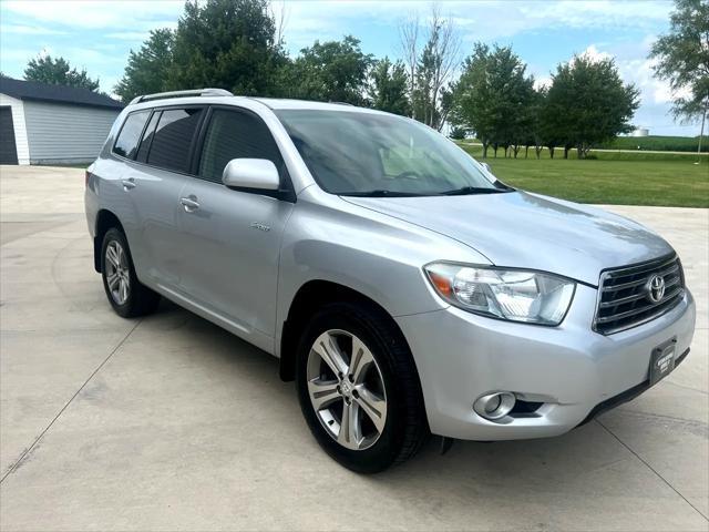 used 2008 Toyota Highlander car, priced at $9,900