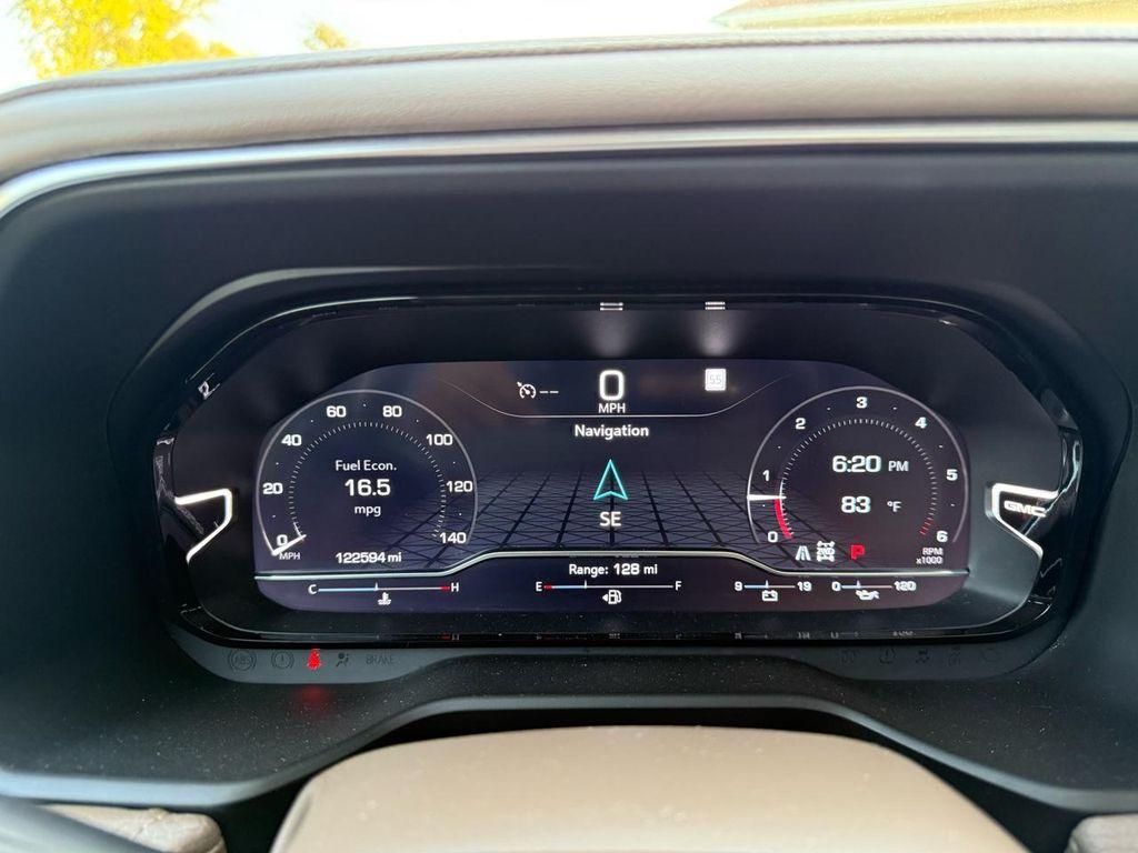 used 2022 GMC Yukon car, priced at $38,900