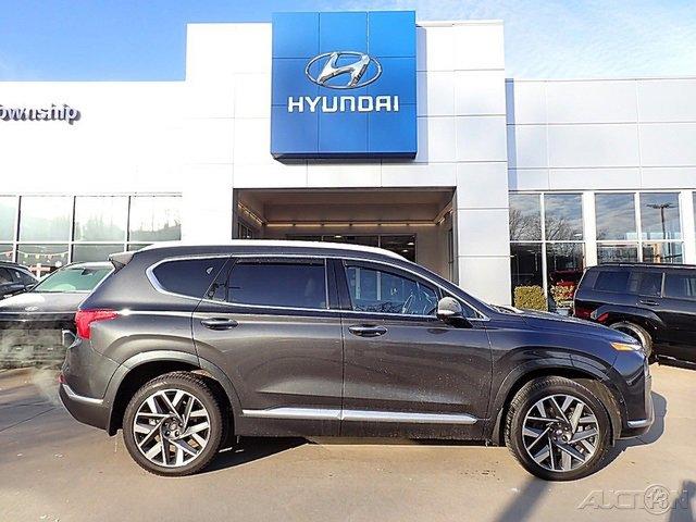 used 2023 Hyundai Santa Fe car, priced at $30,661