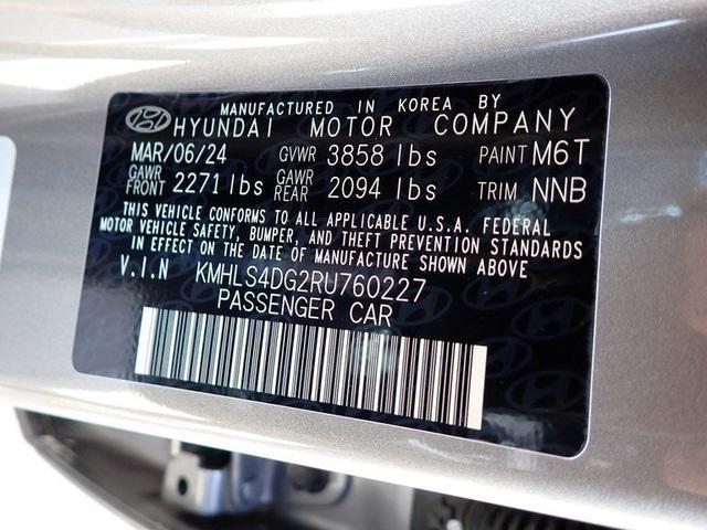 new 2024 Hyundai Elantra car, priced at $24,879