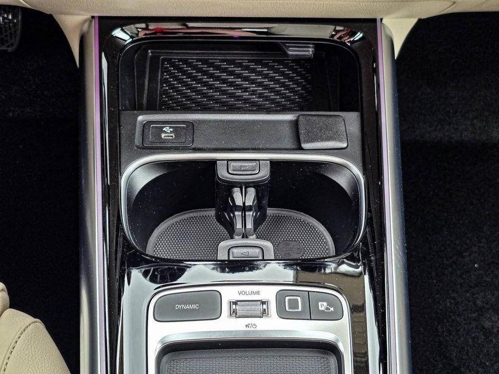 new 2025 Mercedes-Benz GLA 250 car, priced at $48,795