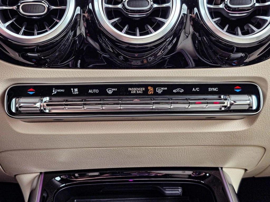 new 2025 Mercedes-Benz GLA 250 car, priced at $48,795