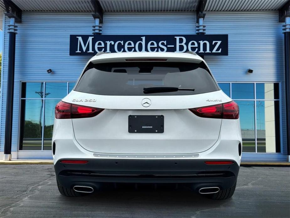 new 2024 Mercedes-Benz GLA 250 car, priced at $51,305