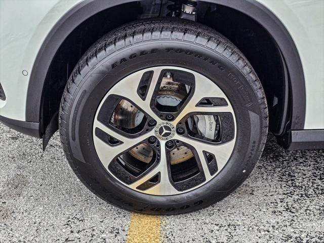 new 2025 Mercedes-Benz GLC 350e car, priced at $61,050