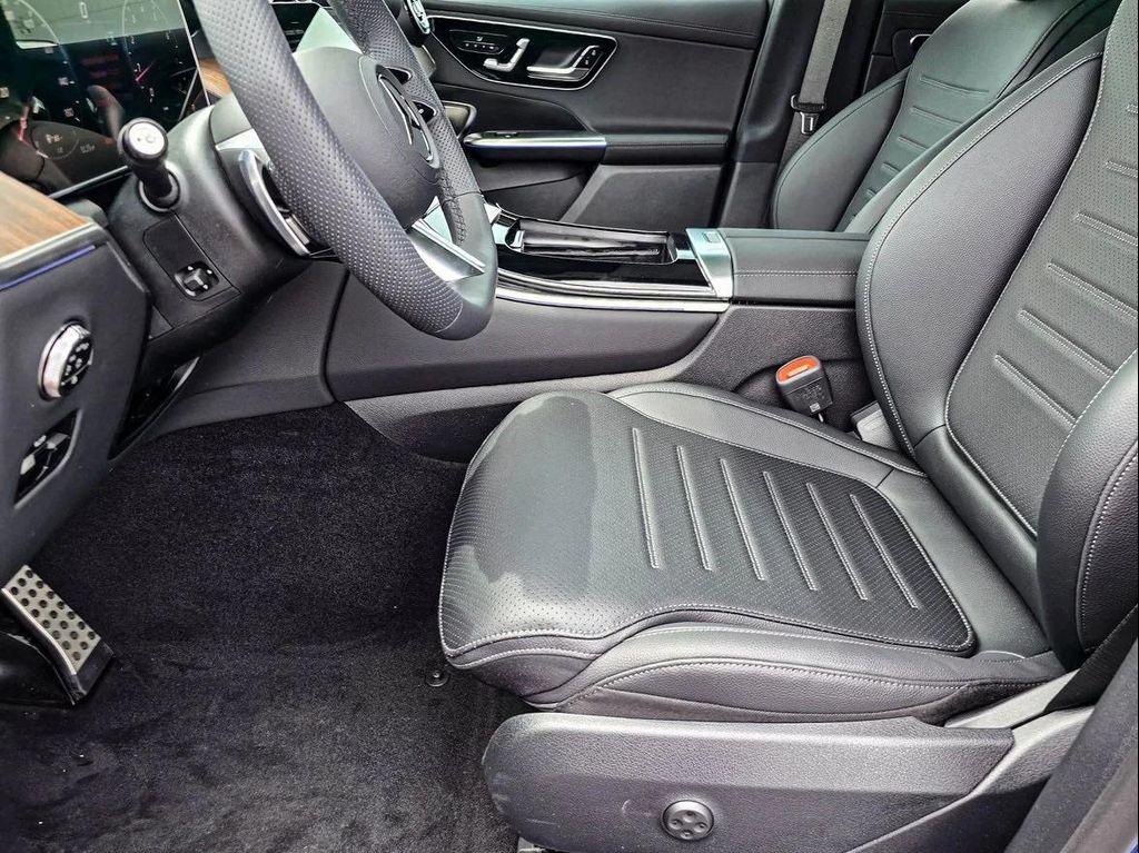 new 2025 Mercedes-Benz GLC 300 car, priced at $68,600