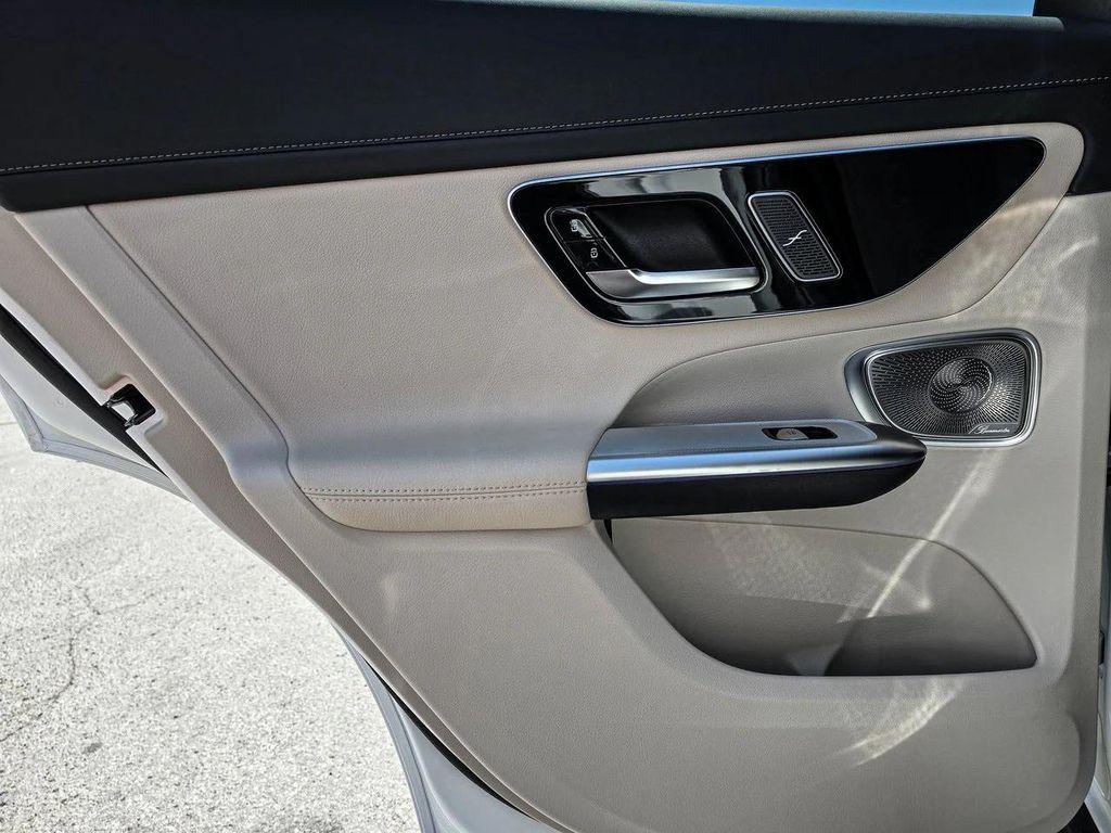 new 2026 Mercedes-Benz GLC 300 car, priced at $66,670