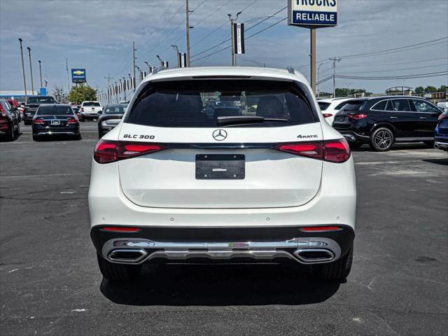 new 2024 Mercedes-Benz GLC 300 car, priced at $53,085