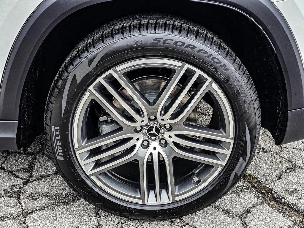 new 2026 Mercedes-Benz GLS 450 car, priced at $92,330