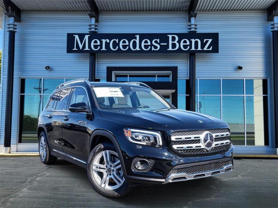 new 2023 Mercedes-Benz GLB 250 car, priced at $49,410