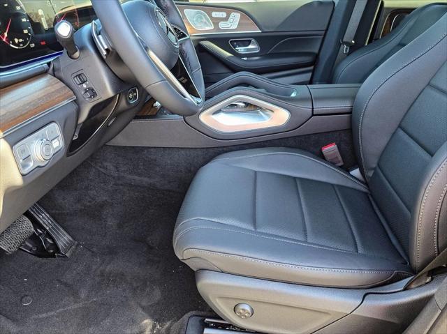 new 2025 Mercedes-Benz GLE 450 car, priced at $80,870