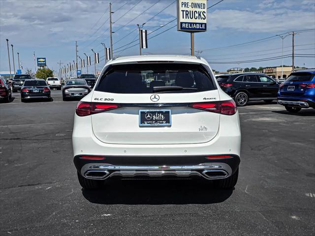 new 2024 Mercedes-Benz GLC 300 car, priced at $51,585