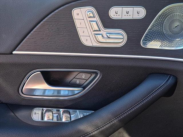 new 2025 Mercedes-Benz GLS 450 car, priced at $91,945