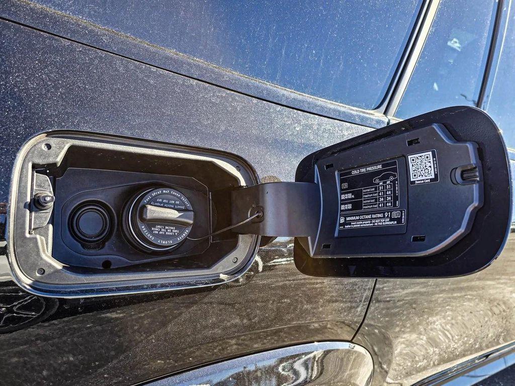 new 2025 Mercedes-Benz GLS 450 car, priced at $91,945