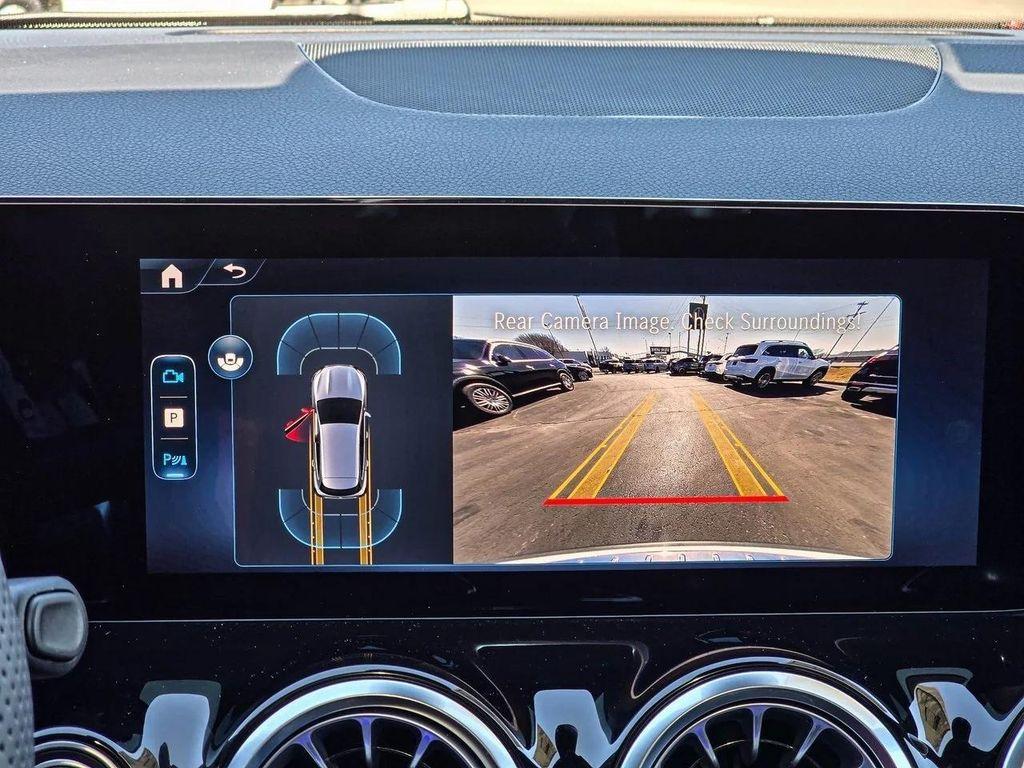 new 2025 Mercedes-Benz GLA 250 car, priced at $44,250