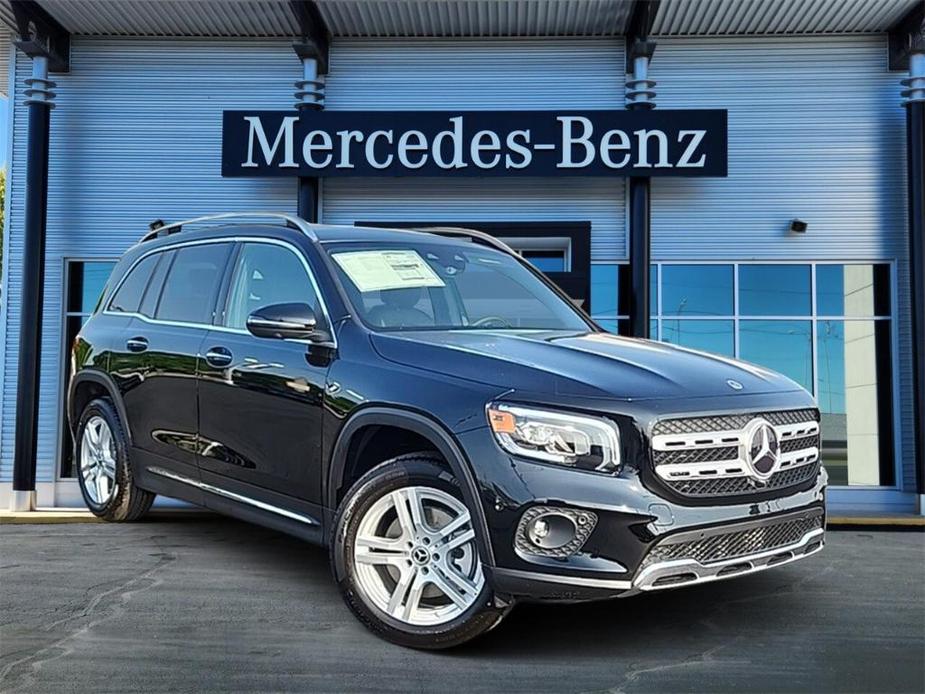 new 2023 Mercedes-Benz GLB 250 car, priced at $50,540