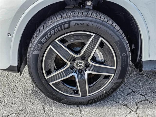 new 2025 Mercedes-Benz GLC 300 car, priced at $62,140