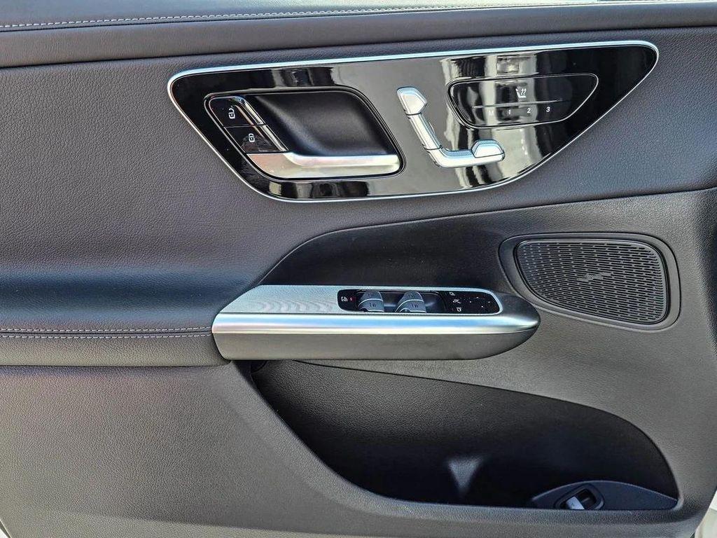 new 2025 Mercedes-Benz GLC 300 car, priced at $62,140