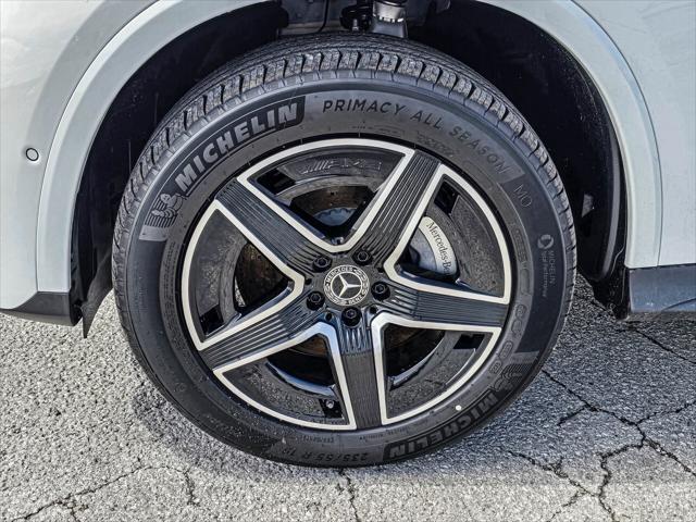 new 2025 Mercedes-Benz GLC 300 car, priced at $56,335