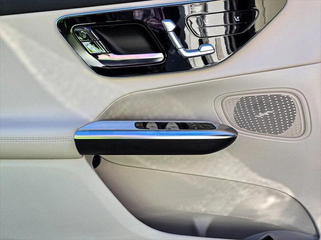new 2025 Mercedes-Benz GLC 300 car, priced at $53,035